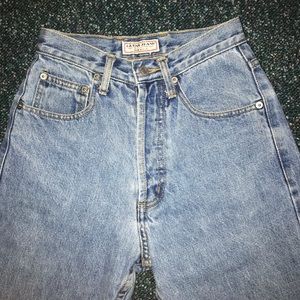 Vintage Guess Jeans 90’s Narrow Leg Size 26 RARE